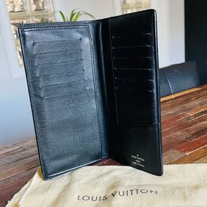 Authentic LV Brazza Wallet